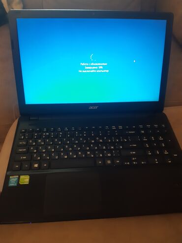 Настольные ПК и рабочие станции: Acer brendindən bu notbuk gündəlik istifadə üçün əlverişlidir