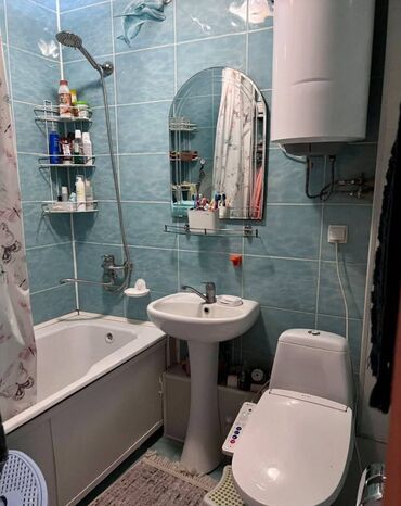 снять квартиру без риэлтора: 3 комнаты, 56 м², 104 серия, 4 этаж, Дизайнерский ремонт