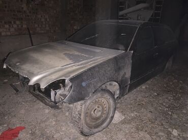 Mercedes-Benz: Mercedes-Benz E-Class: 2004 г., 3.2 л, Автомат, Газ, Универсал — 12