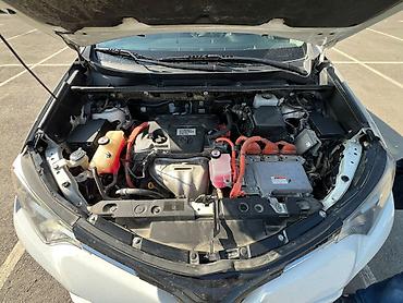 roewe e5: Toyota RAV4: 2018 г., Гибрид, Кроссовер — 5