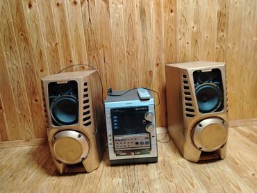 Техника для кухни: Musiqi merkezi.kalonkalar sony sentr samsungdu.heresinde 2 basovka var