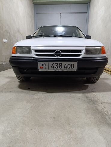 опель караван: Opel Astra: 1994 г., 1.4 л, Механика, Бензин, Хетчбек