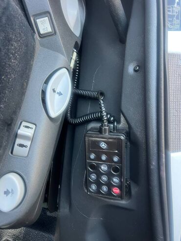 Mercedes-Benz: Mercedes-Benz 230: 4.3 l | 2012 il Sedan — 5