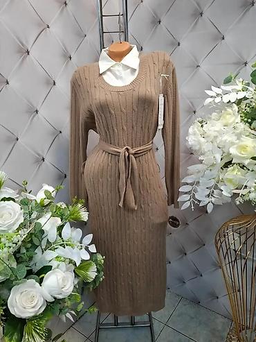 Haljine: Pleteni ženski komplet-haljina - Model: pripijena pletena haljina do — 2