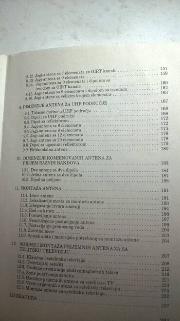 Knjige i stripovi: Tehnička knjiga: TV UKT i satelitske antene 1991. 261 str. Tehnička — 11
