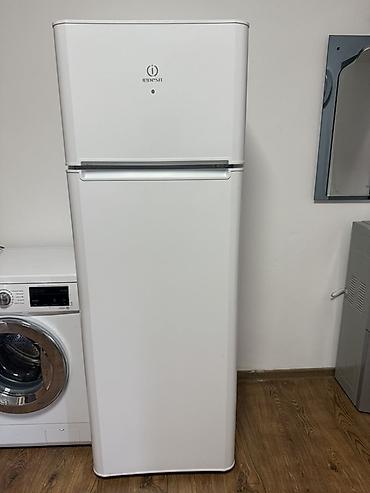 морозильник indesit: Холодильник Indesit, классическая белая модель с верхней морозильной — 1