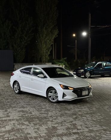 Hyundai: Hyundai Elantra: 2020 г., 2 л, Вариатор, Бензин, Седан