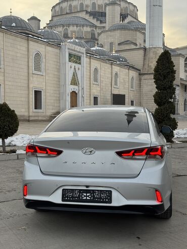 Hyundai: Hyundai Sonata: 2021 г., 2 л, Типтроник, Газ, Седан — 2