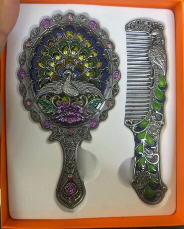 Digər aksesuarlar: Üzərində qırmızı,qara və ağ rənglərin qarışığı ilə simmetrik butalı — 3