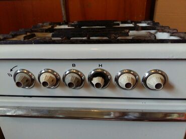 Plitələr və bişirmə panelləri: Plitə Qazlı, Ayrıca dayanan, 4 gözlü — 4