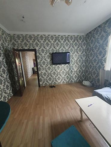 elmlərdə kirayə ev: Keşlə qəs. 2 otaqlı, 55 kv. m, Orta təmir — 4