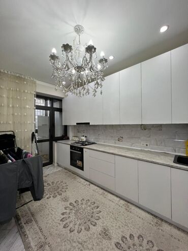 Продажа квартир: 3 комнаты, 82 м², 3 этаж — 6