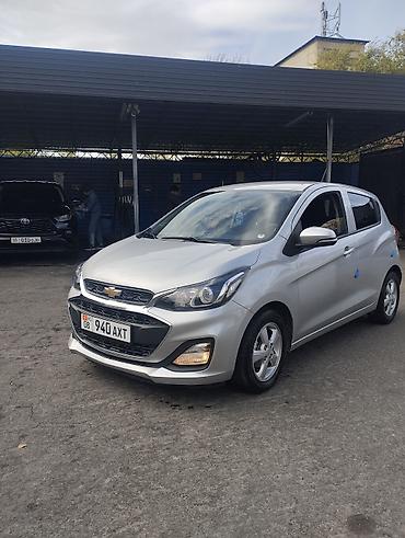 kia rey: Chevrolet Spark: 2018 г., 0.1 л, Вариатор, Бензин, Хэтчбэк — 4