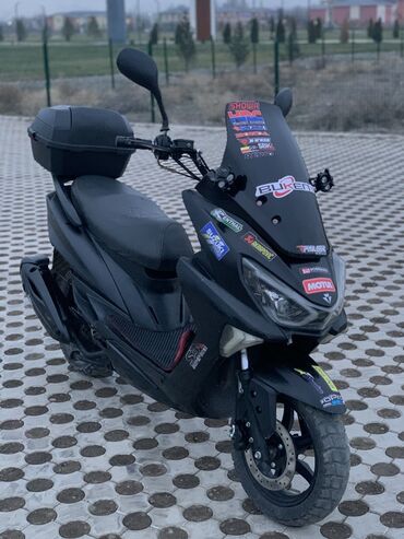 Скутеры: Тип скутера 125 куб. см, Бензин — 10