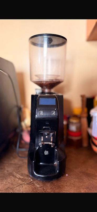 core 2: Профессиональная эспрессо‑машина Nuova Simonelli Appia (2 группы) + — 6