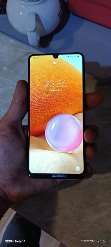Apple iPhone: Samsung Galaxy A32, 128 ГБ, цвет - Голубой, Сенсорный, Отпечаток пальца, Беспроводная зарядка