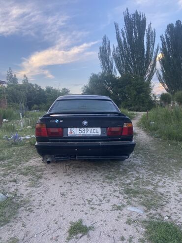 домкраты на авто: BMW 5 series: 1991 г., 2 л, Механика, Бензин, Седан