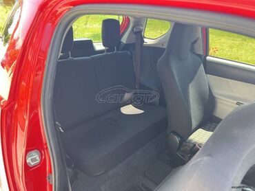 Toyota: Toyota iQ: 1.4 l. | 2010 έ. Χάτσμπακ — 18