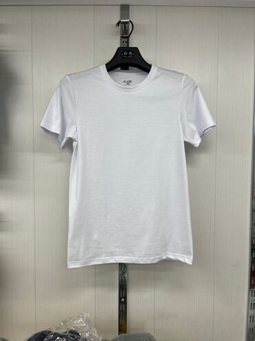 мужской футболки: Футболка 2XL (EU 44), 3XL (EU 46), 4XL (EU 48), цвет - Белый