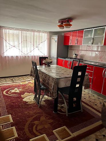 Продажа коттеджей и домов: Продаётся 2х этажный дом в городе Токмокул.Крупская 41. Все условия — 9
