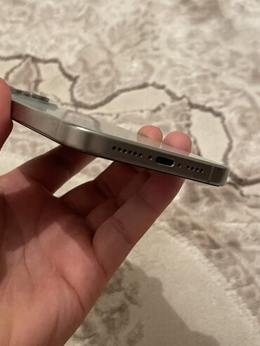 Apple iPhone: IPhone 15 Pro Max, Б/у, 256 ГБ, Natural Titanium, Зарядное устройство, Защитное стекло, Чехол, 90 % — 3