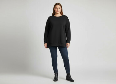 Sweatshirts: Women`s sweatshirt, size 2XL