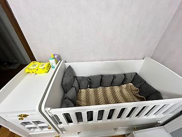 matrasi: Ustunde yastig bortik matras verilir bir problemi ushag qapisin qirib — 4