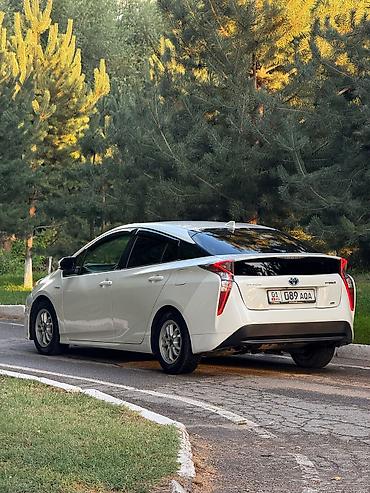 Toyota: Toyota Prius: 2016 г., 1.8 л, Робот, Гибрид, Хэтчбэк — 3