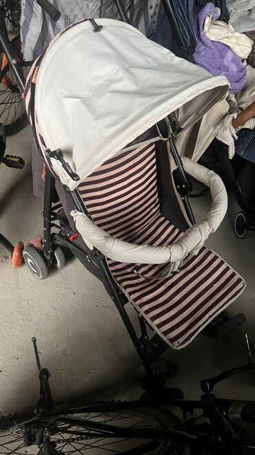 двухместная детская коляска: Коляска, цвет - Коричневый, Б/у