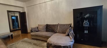 Uzunmüddətli kirayə mənzillər: Nəsimi rayonu Abdulvahab Salamzadə küçəsində (8 Noyabr metrosunun — 12