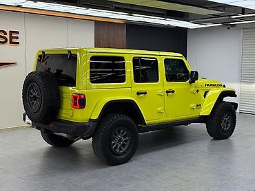 св: Jeep Wrangler: 2022 г., 6.4 л, Автомат, Бензин, Внедорожник — 5