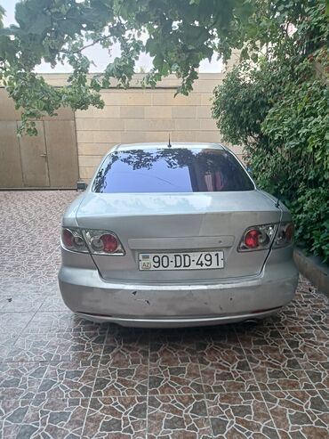 Mazda 6: 2 l | 2005 il Sedan