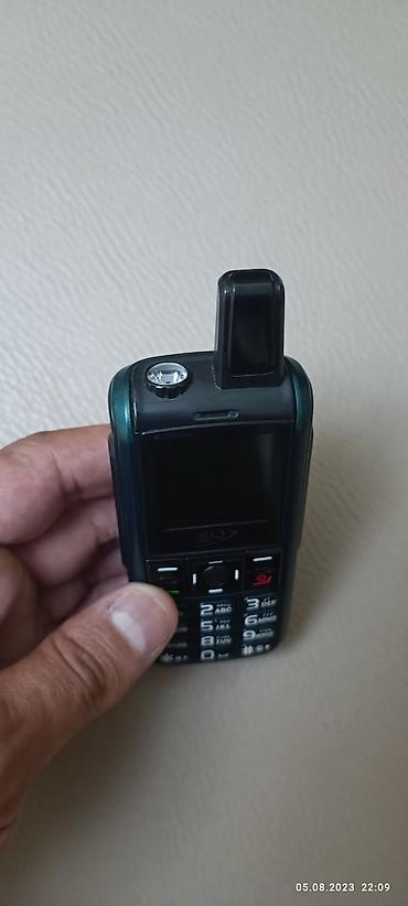 memory stick: SQ93 mini düyməli mobil telefon - Kompakt korpus, üst hissədə sabit — 2