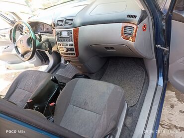 Toyota: Toyota Avensis: 2002 г., Механика, Бензин, Минивэн — 7