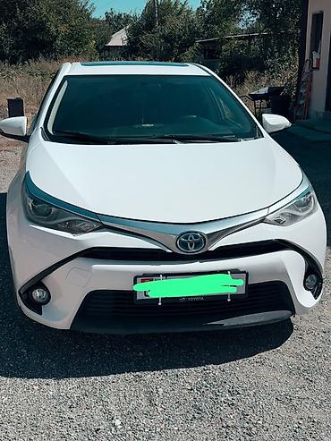 оборотный соко: Toyota Corolla: 2017 г., 1.8 л, Гибрид, Седан — 1