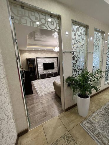 Посуточная аренда квартир: 1 комната, Душевая кабина, Постельное белье, Кондиционер — 9