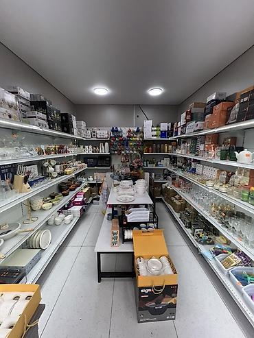 с мебелью: В связи с закрытием магазина продаются торговые полки! Продаю целые — 3
