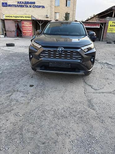 Toyota RAV4: 2023 г., 2.5 л, Автомат, Гибрид, Кроссовер
