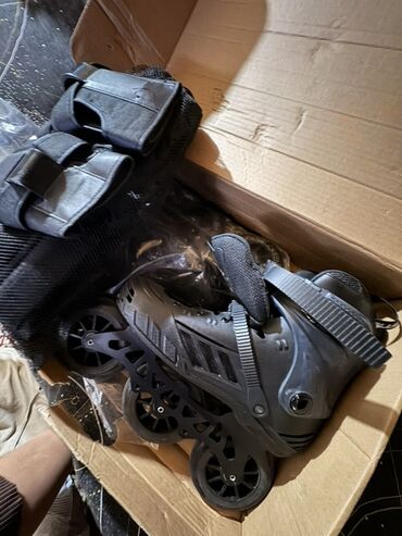 ботсы ролики: Роликовые коньки с защитой, цвет черный - Тип: фитнес/урбан ролики -