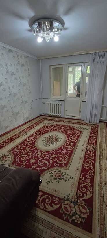 Продажа квартир: 3 комнаты, 58 м², 104 серия, 1 этаж, Старый ремонт