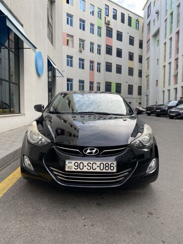 Hyundai: Hyundai Elantra: 1.8 l | 2013 il Sedan