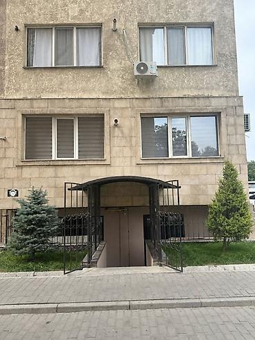 маликова 91: Сдаётся нежилое помещение на цокольном этаже с отдельным входом с — 1