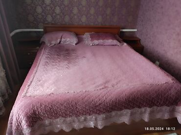 кожанная мебель: Двуспальная Кровать, Б/у