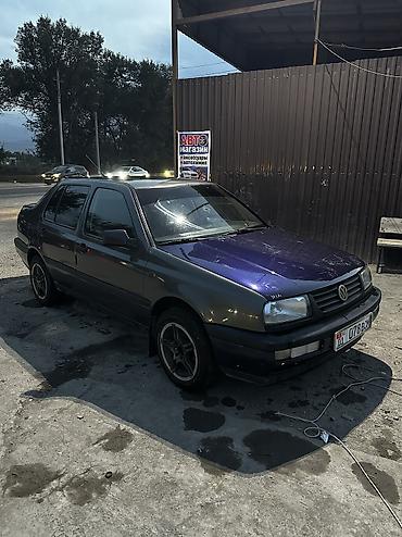 Унаа сатуу: Volkswagen Vento: 1994 г., 1.8 л, Кол менен иштөөчү, Бензин, Седан — 5