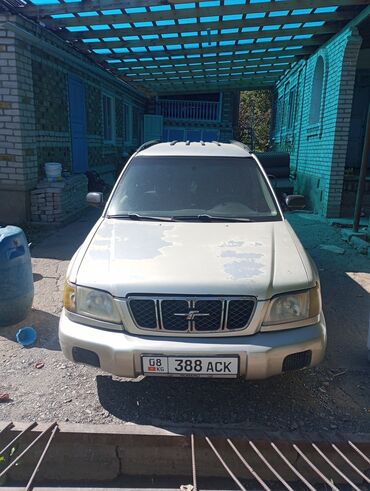 без первоначального взноса машина: Subaru Forester: 1999 г., 2 л, Механика, Бензин