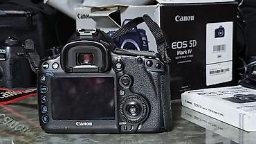 5d mark 3: Canon EOS 5D Mark III gövdə + Canon EF 24-70mm f/2.8L II USM obyektiv — 2