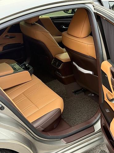 Lexus: Lexus ES: 2019 г., Гибрид, Седан — 25