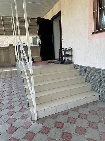 Долгосрочная аренда домов: 280 м², 5 комнат, Кондиционер, Бронированные двери, Парковка — 3