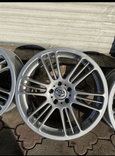 Диски: Диски R 17 RAYS, Комплект, отверстий - 5, Б/у — 6