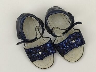 sandały ryłko wyprzedaz: Sandals Nelli Blu, 24, Used